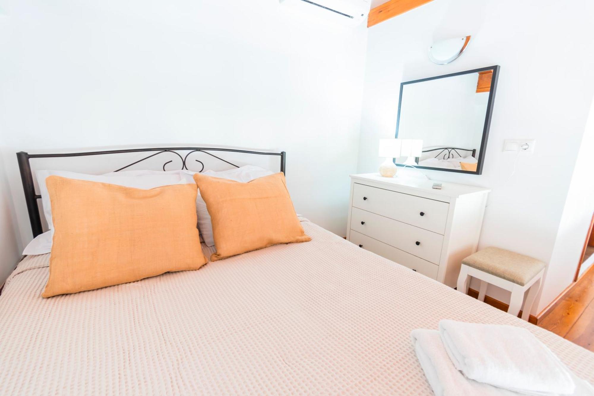 Myrtia Appartement Sými Buitenkant foto